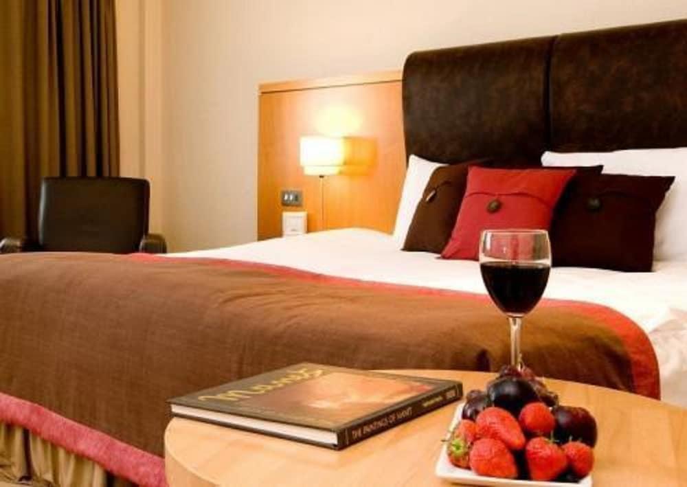 Prince Of Wales Hotel Athlone Buitenkant foto