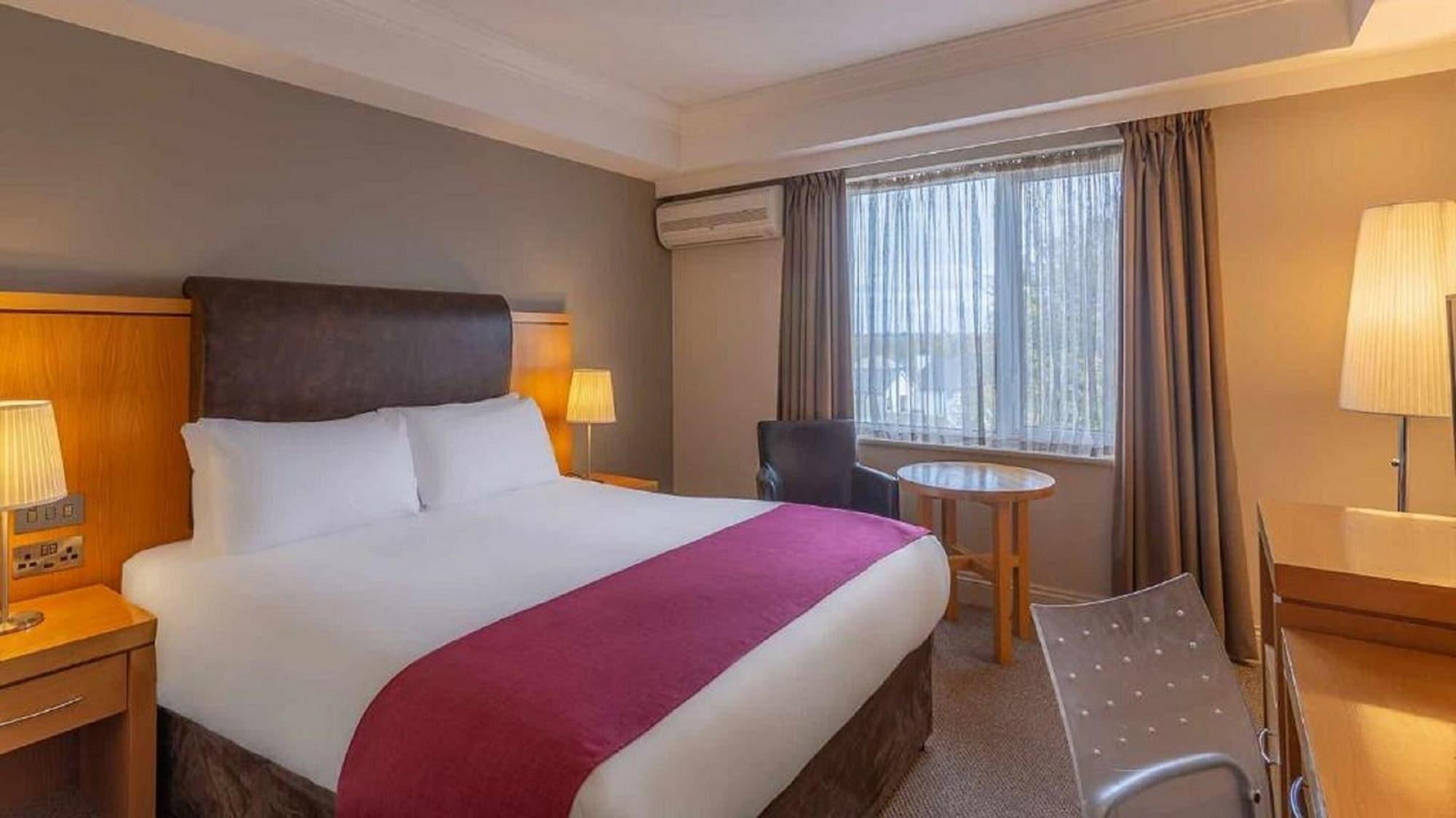 Prince Of Wales Hotel Athlone Buitenkant foto