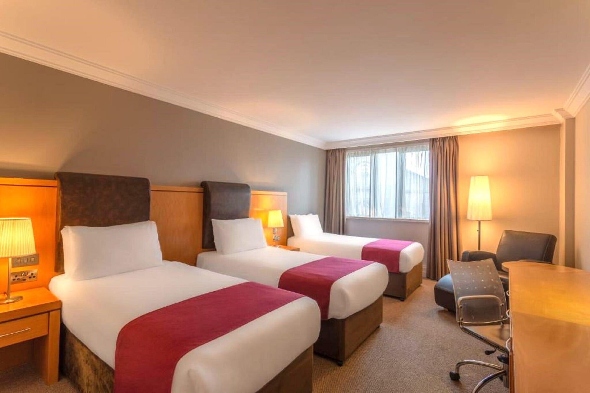 Prince Of Wales Hotel Athlone Buitenkant foto