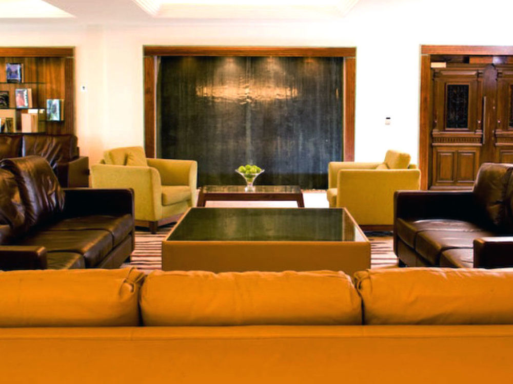 Prince Of Wales Hotel Athlone Buitenkant foto