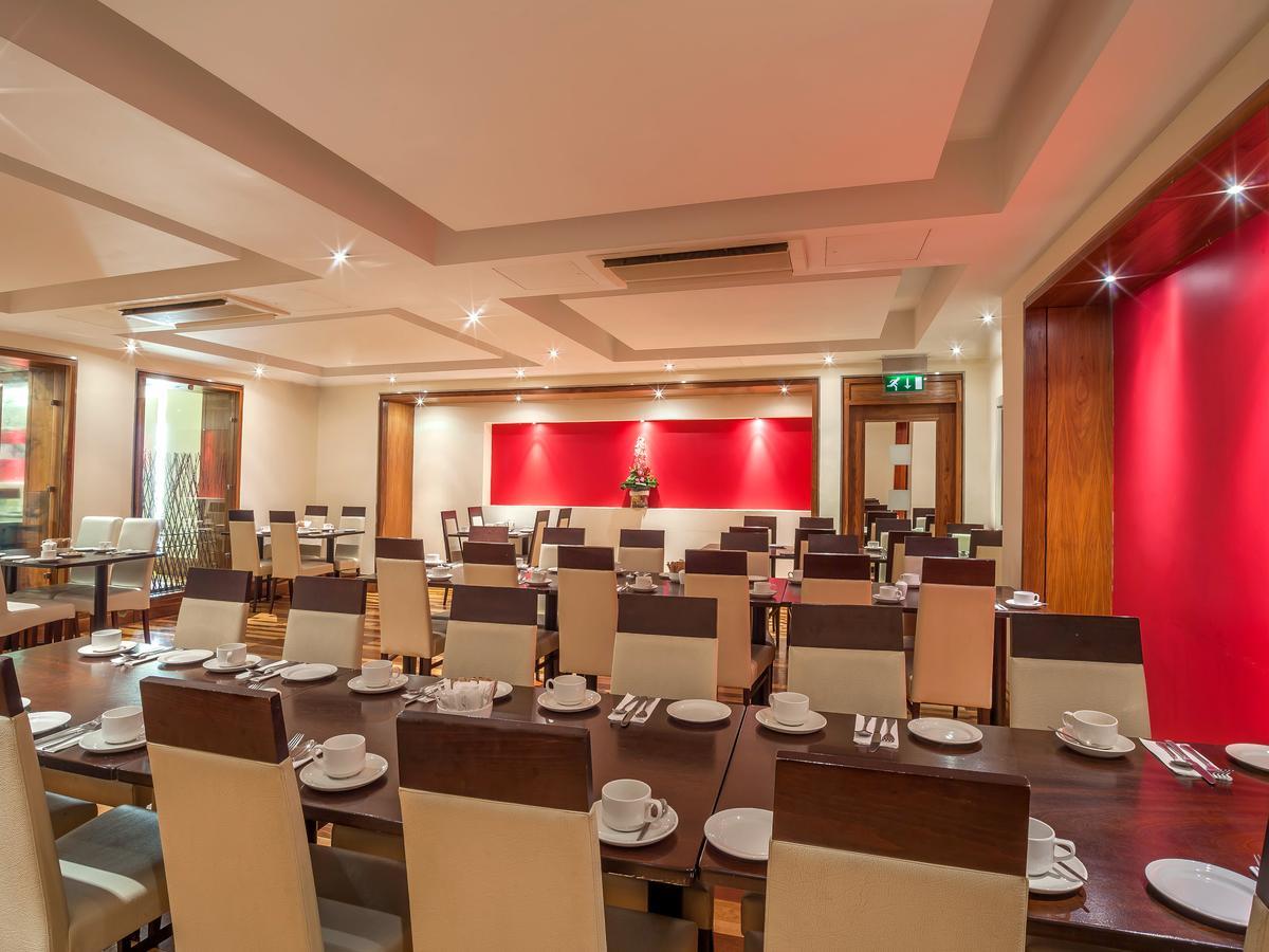 Prince Of Wales Hotel Athlone Buitenkant foto