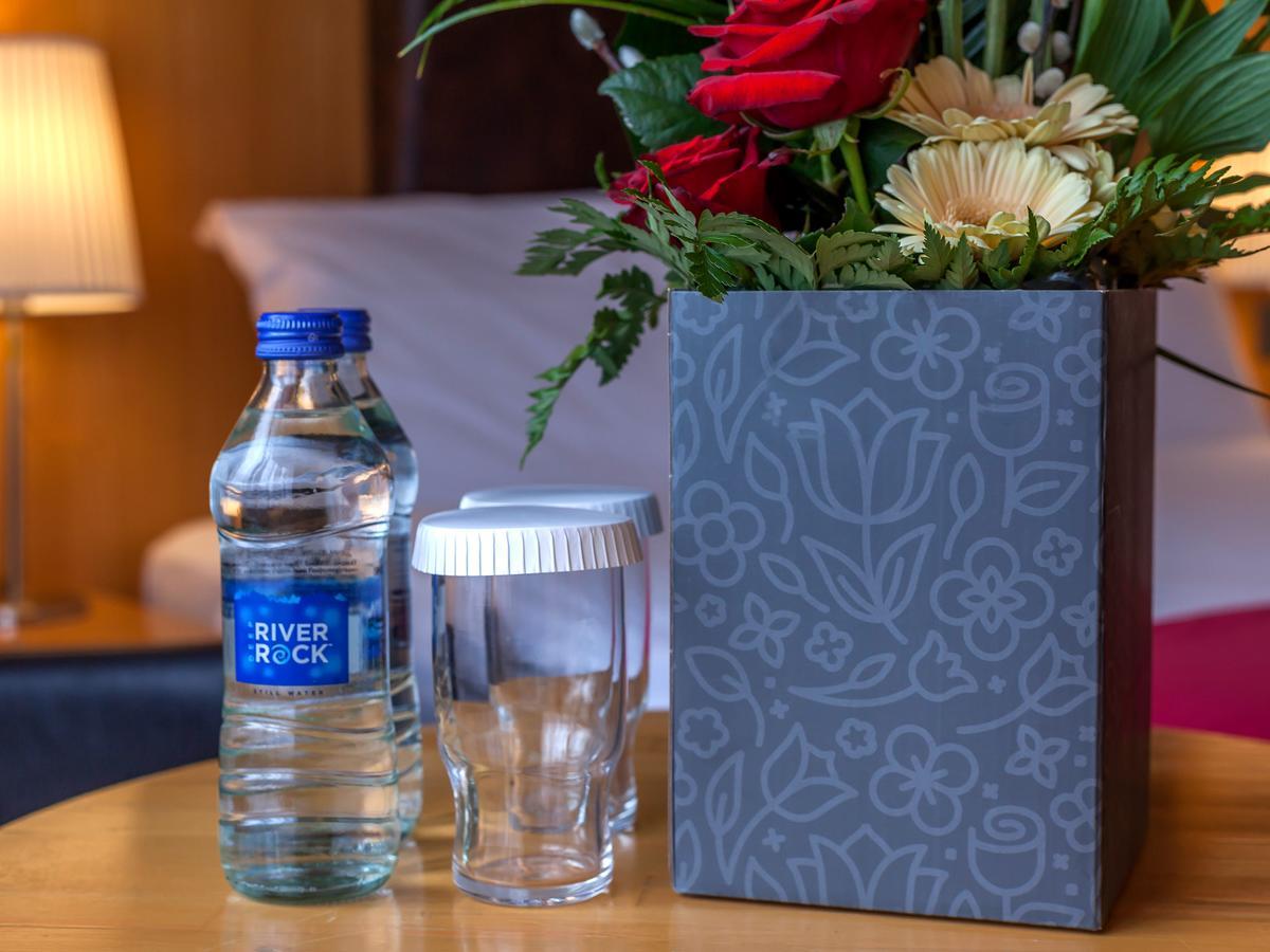 Prince Of Wales Hotel Athlone Buitenkant foto
